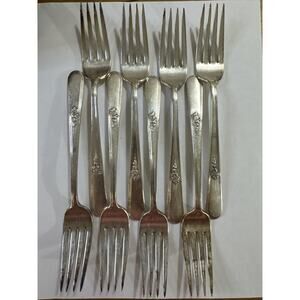8 Dinner Forks - Holmes & Edwards Youth International Silverplate 7 3/4”